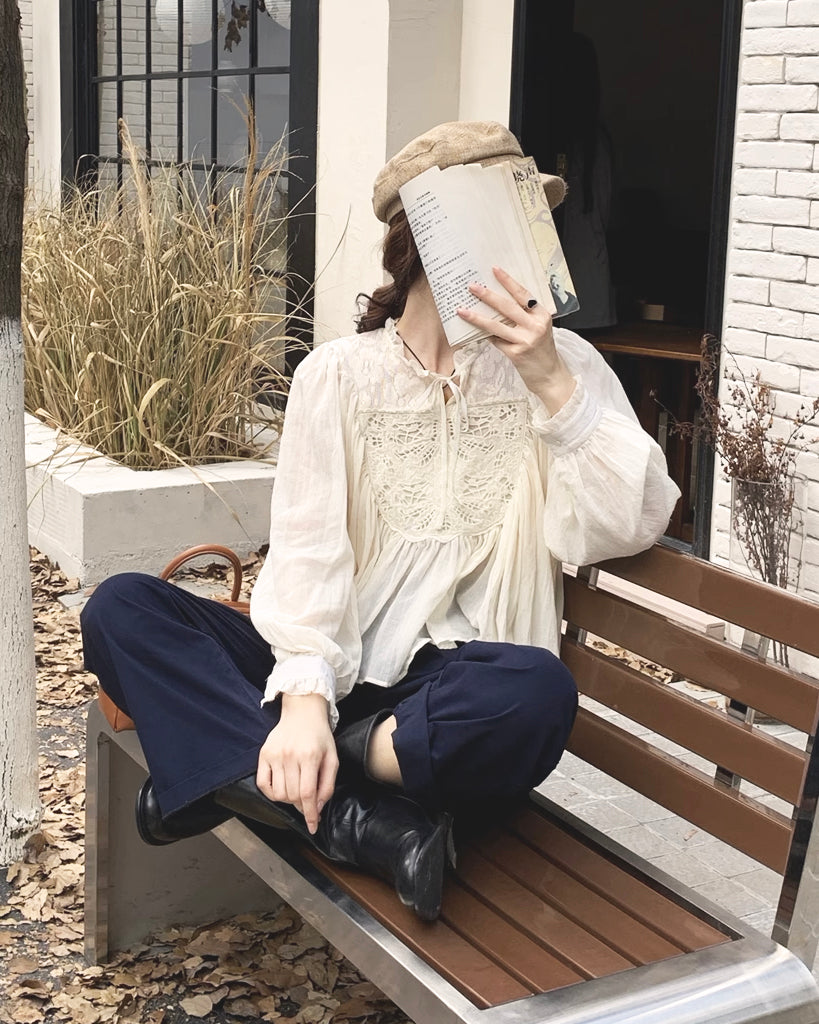 シックレースフレアギャザーブラウス