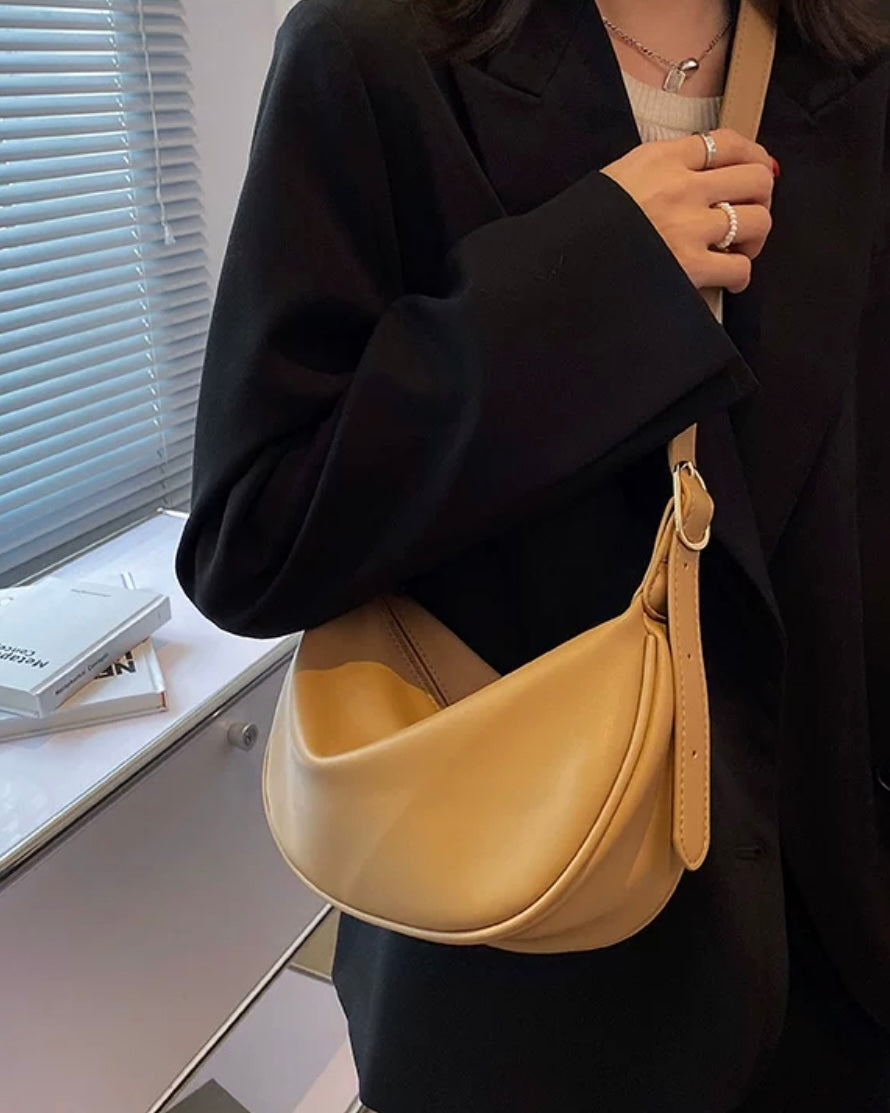 ワンショルダースムースレザーバッグ
