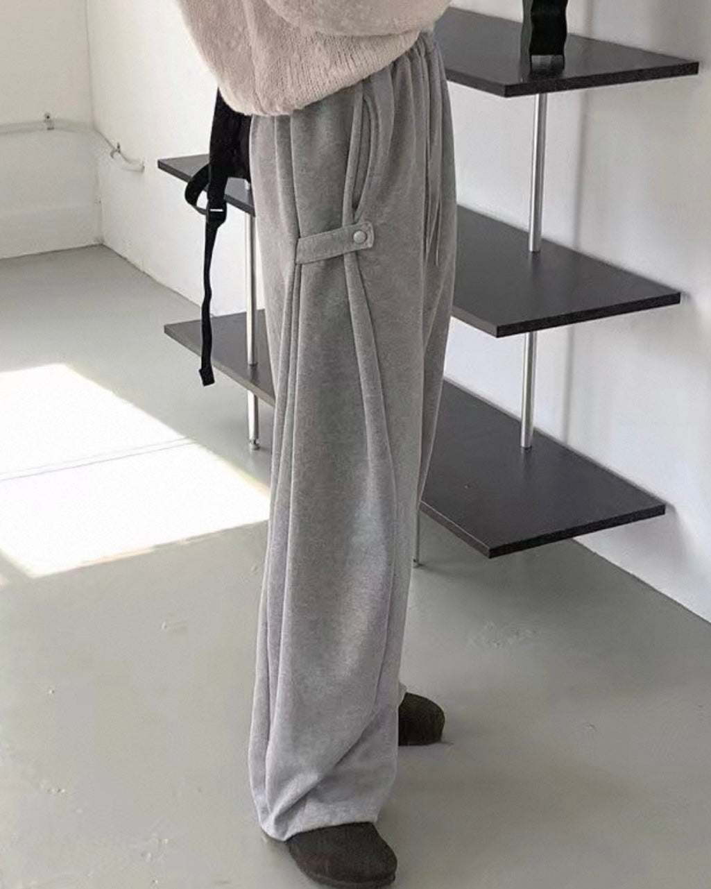 サイドワイドプレスパンツ