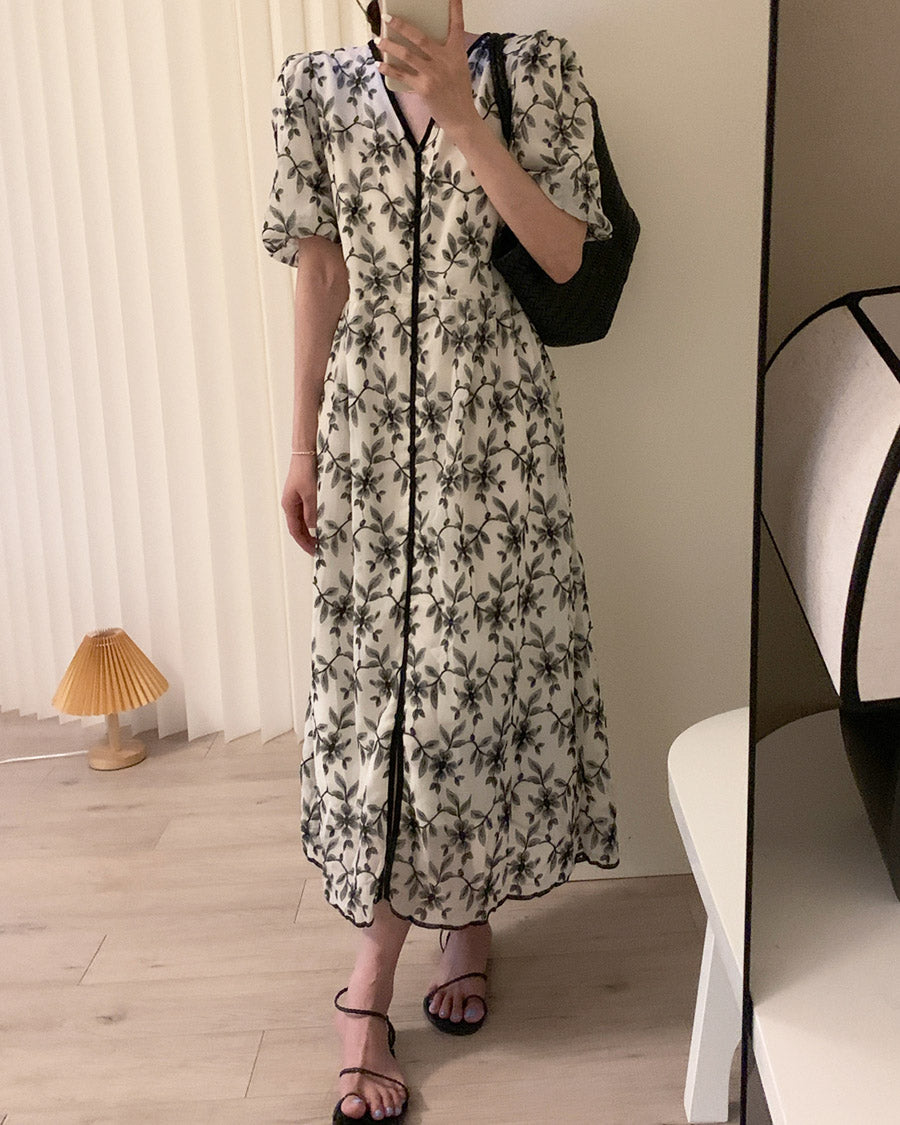 フラワー刺繍シックワンピース