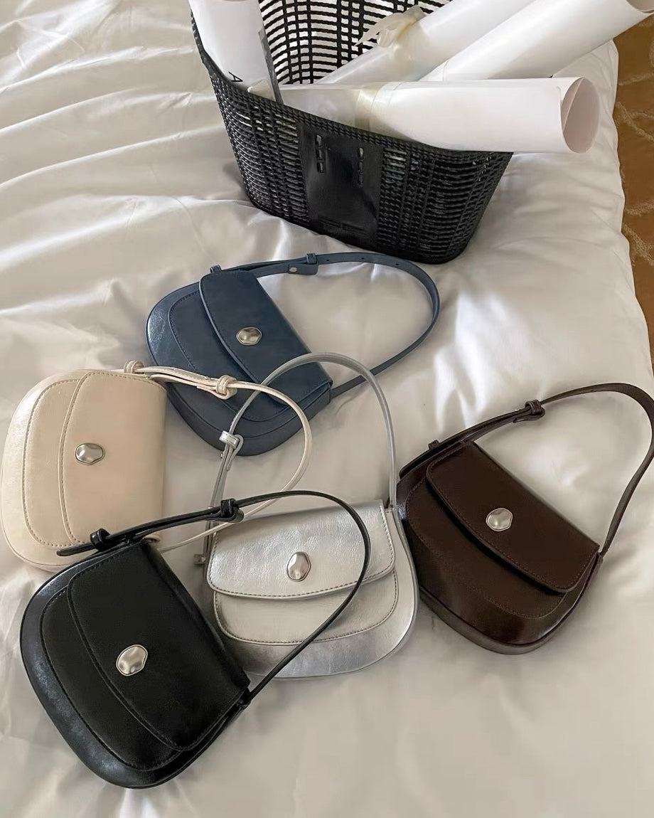 2wayシルバーポイントフラップバッグ