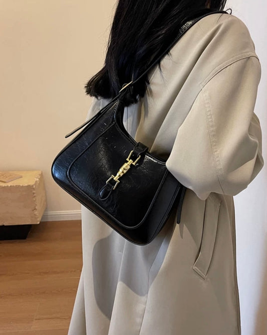 クラシカルレザーワンショルダーバッグ
