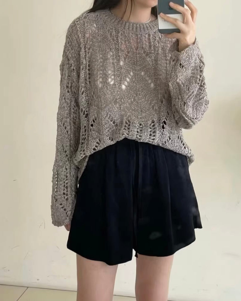 透かし編みクルーショートニット