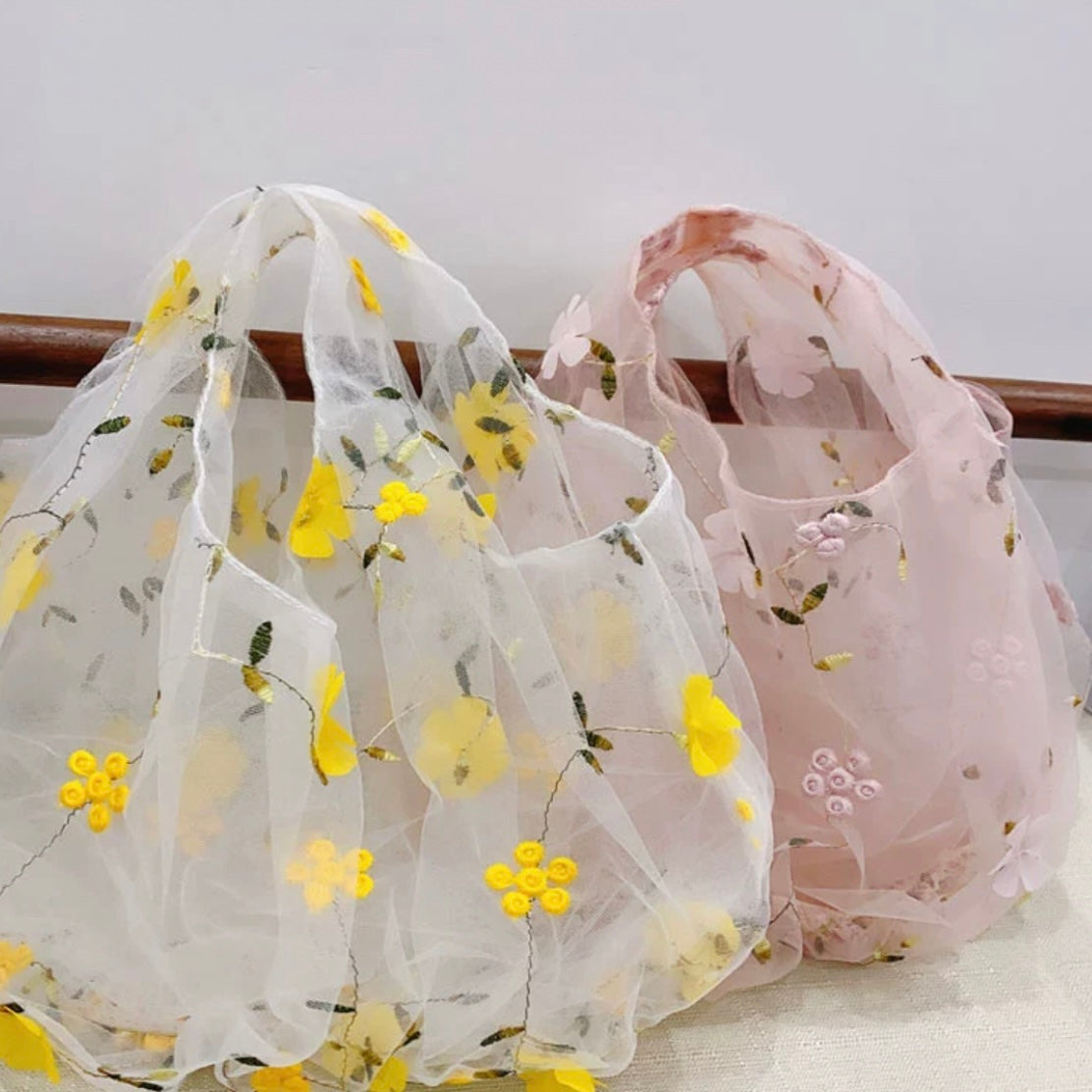 立体フラワー刺繍チュールバッグ