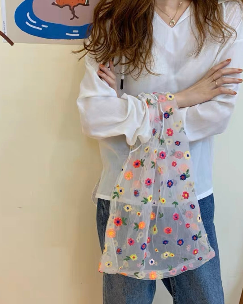カラフルフラワー刺繍チュールバッグ