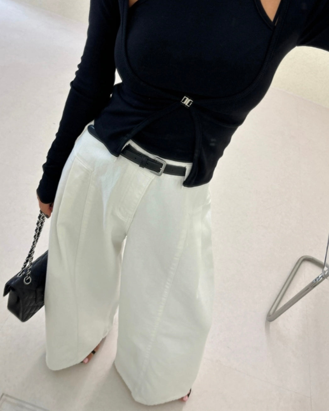 サイドタックワイドデニムパンツ