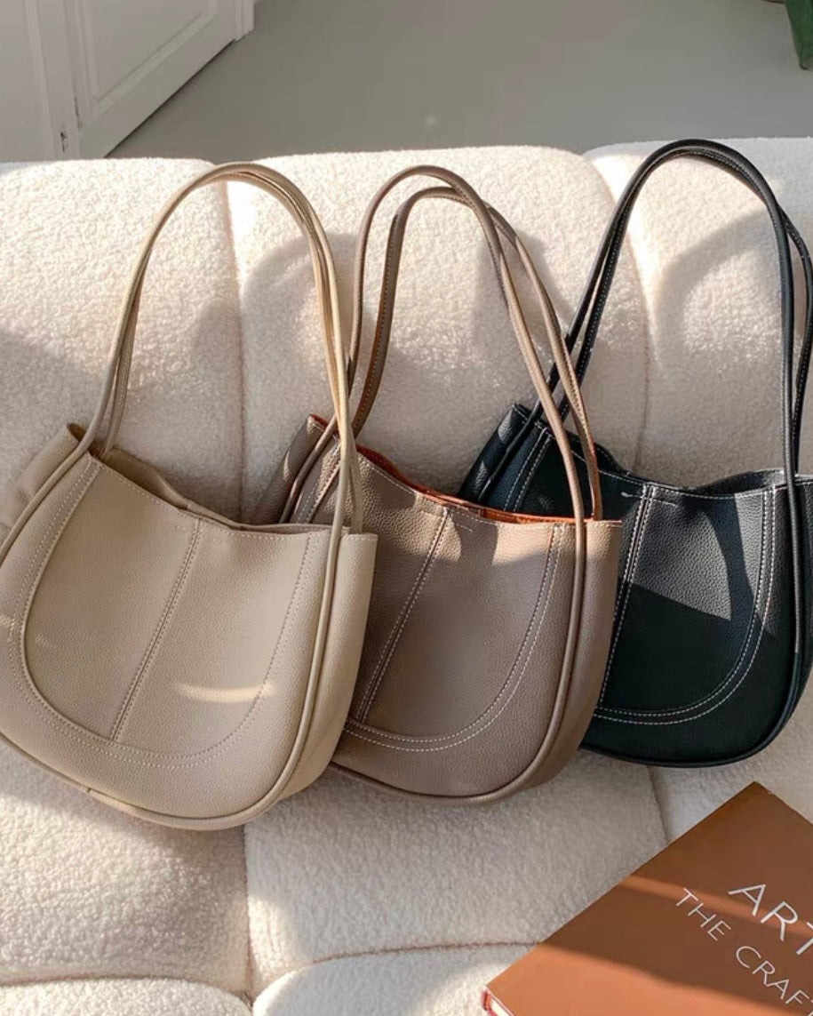 ラウンドステッチレザーバッグ