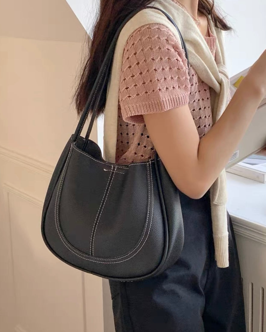 ラウンドステッチレザーバッグ