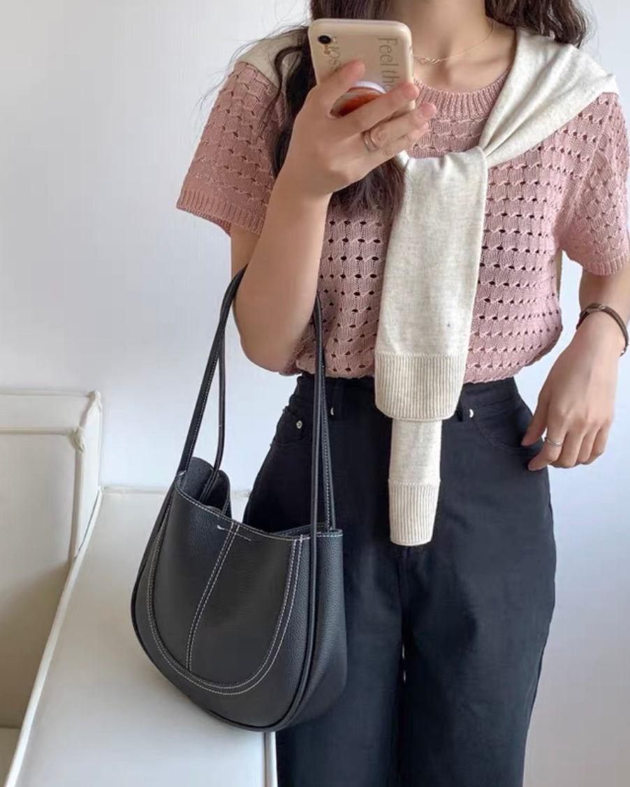 ラウンドステッチレザーバッグ