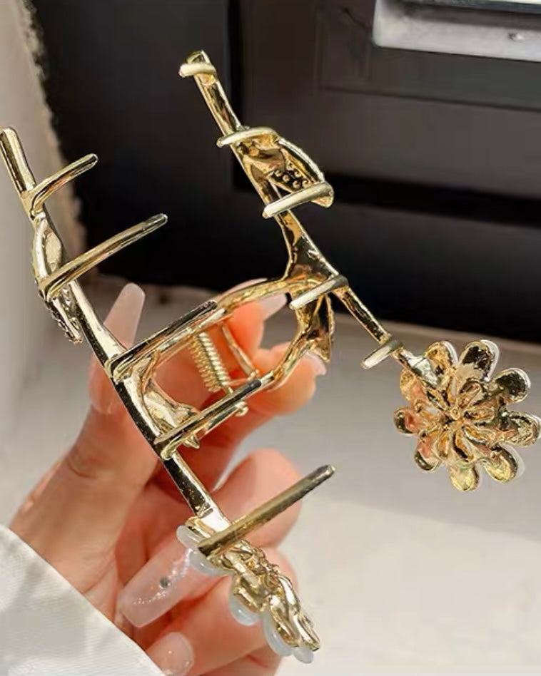 ホワイトフラワーヘアクリップ