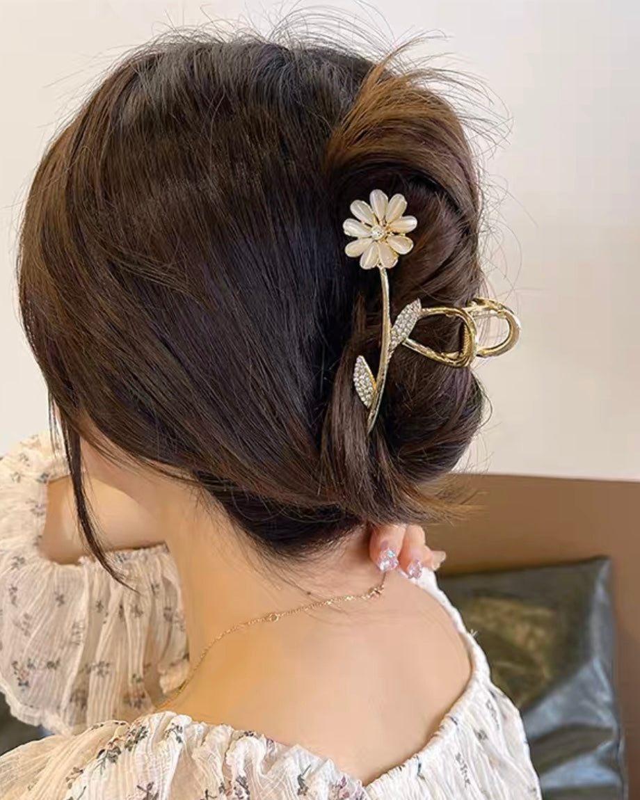 ホワイトフラワーヘアクリップ