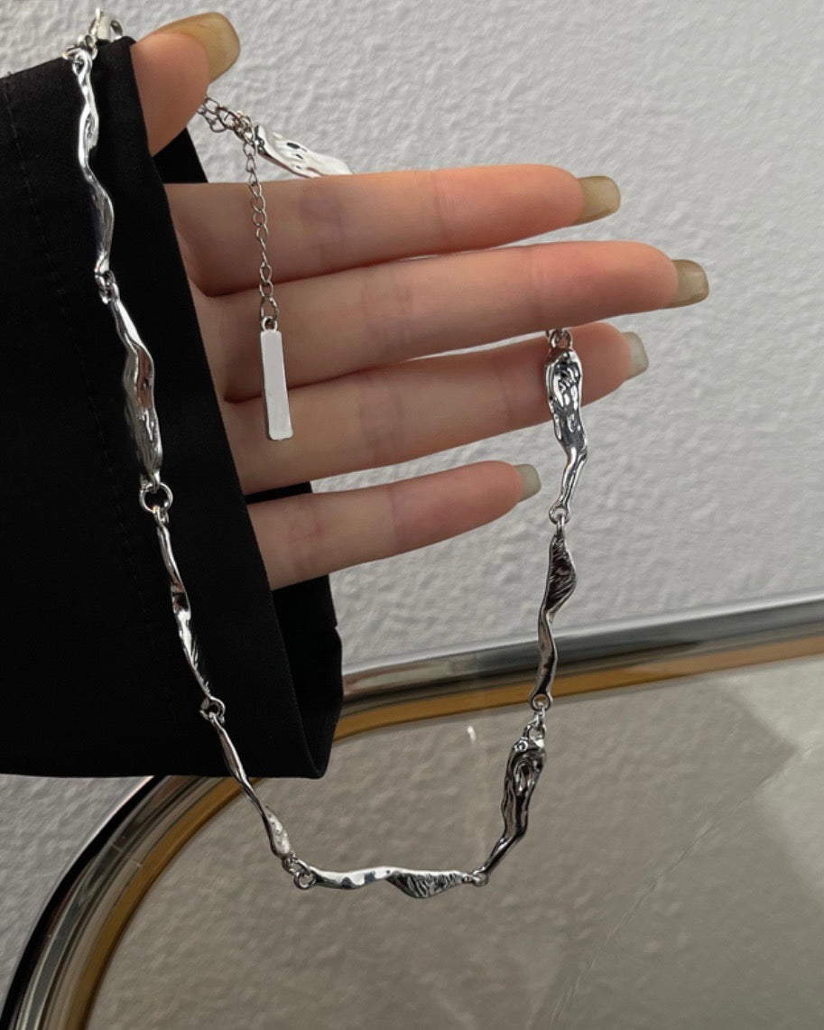 モチーフシルバーネックレス