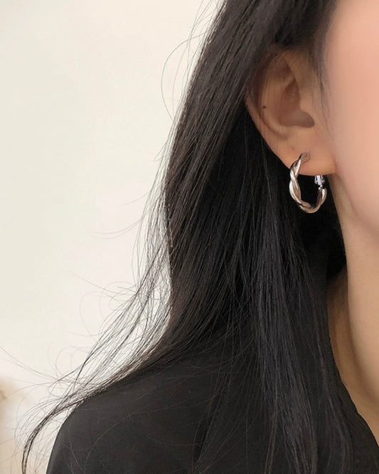 シルバーツイストフープピアス