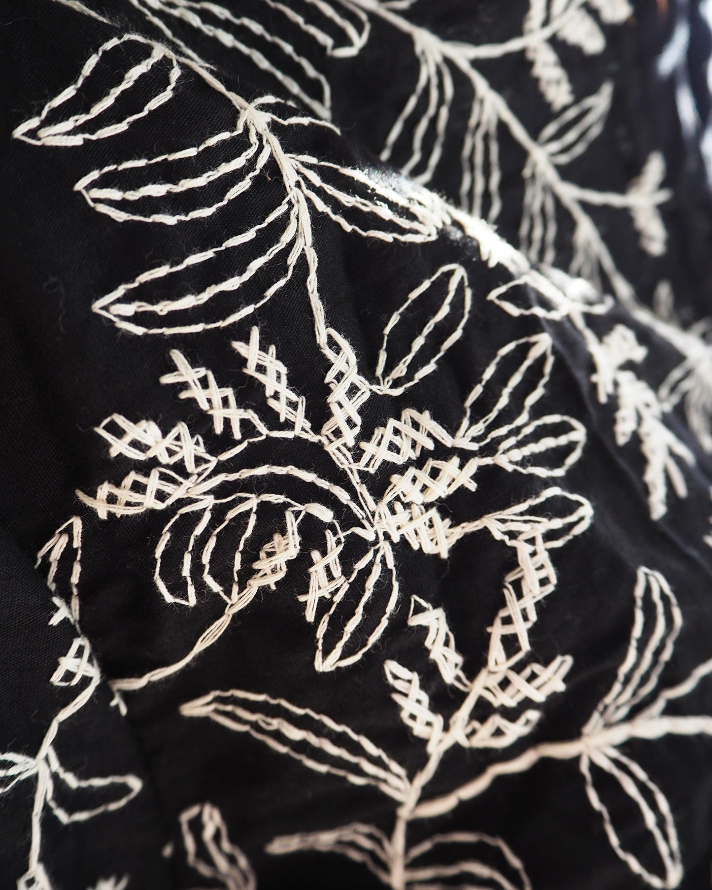 刺繍テキスタイル ショートブラウス