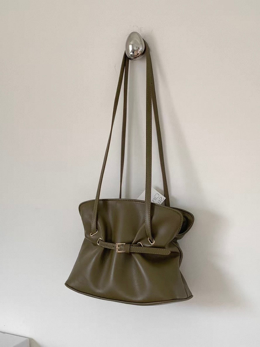 ロングハンドルベルトデザインバッグ