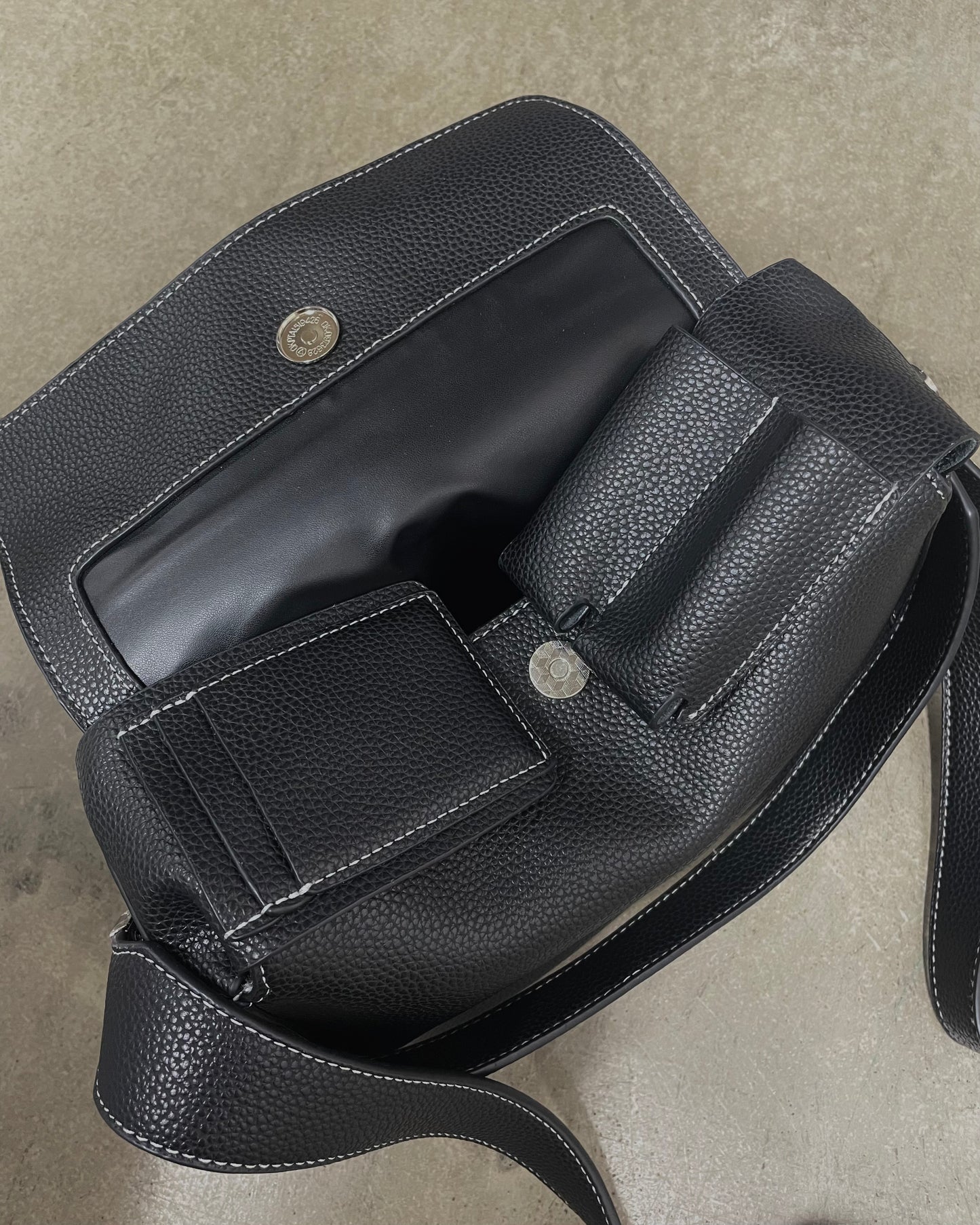 ボックスフラップバッグ